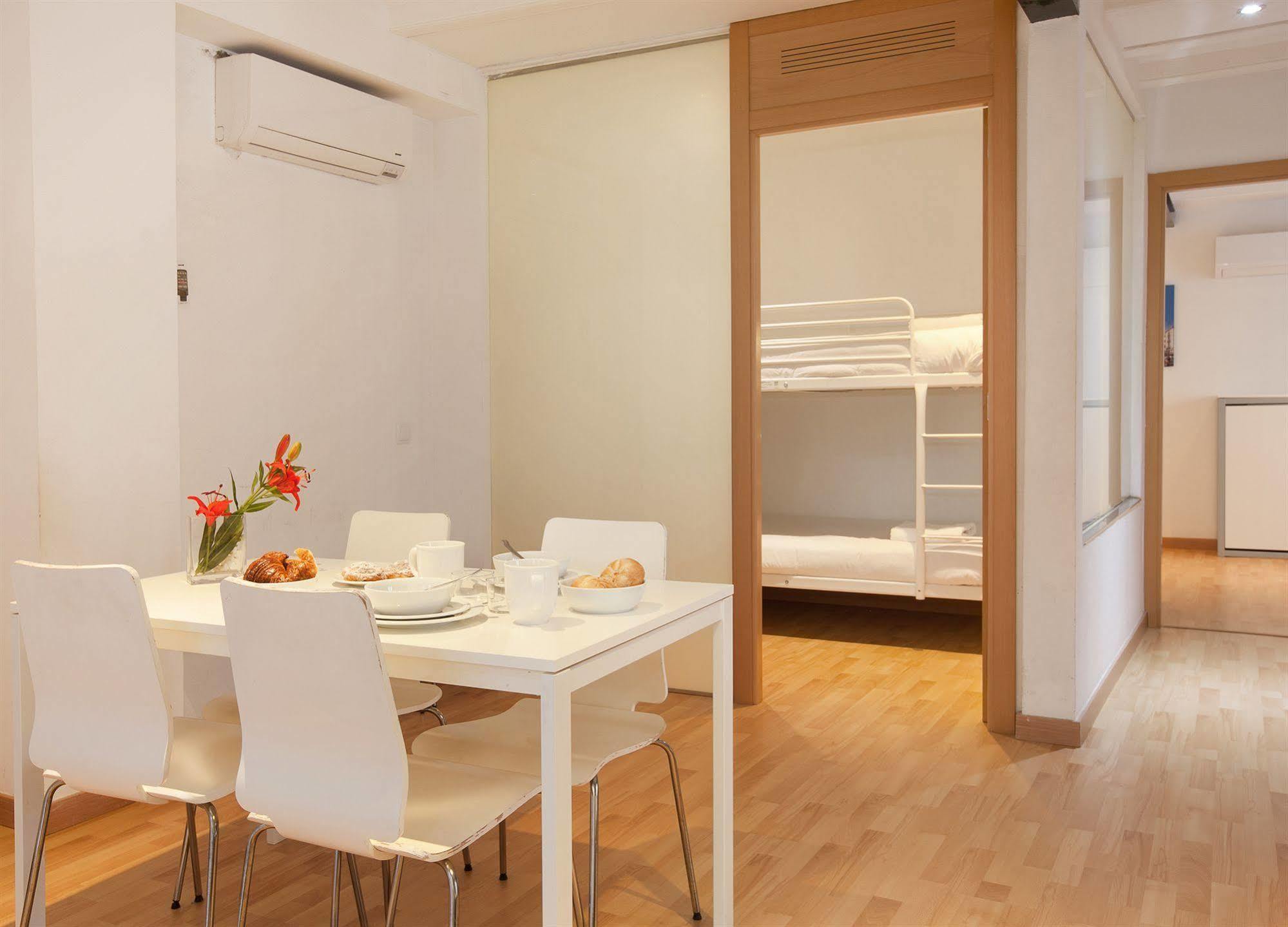 Castro Exclusive Residences Gracia Barcellona Esterno foto